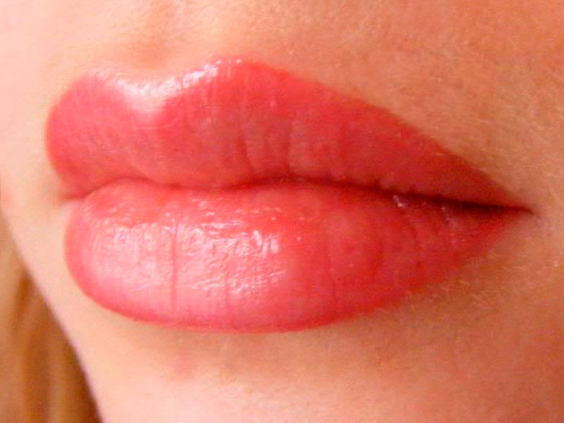 губы перманентный макияж